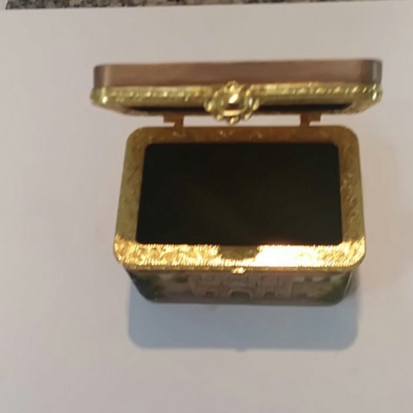 Medium sized hand painted Jewelry Box - Picture 2 of 7